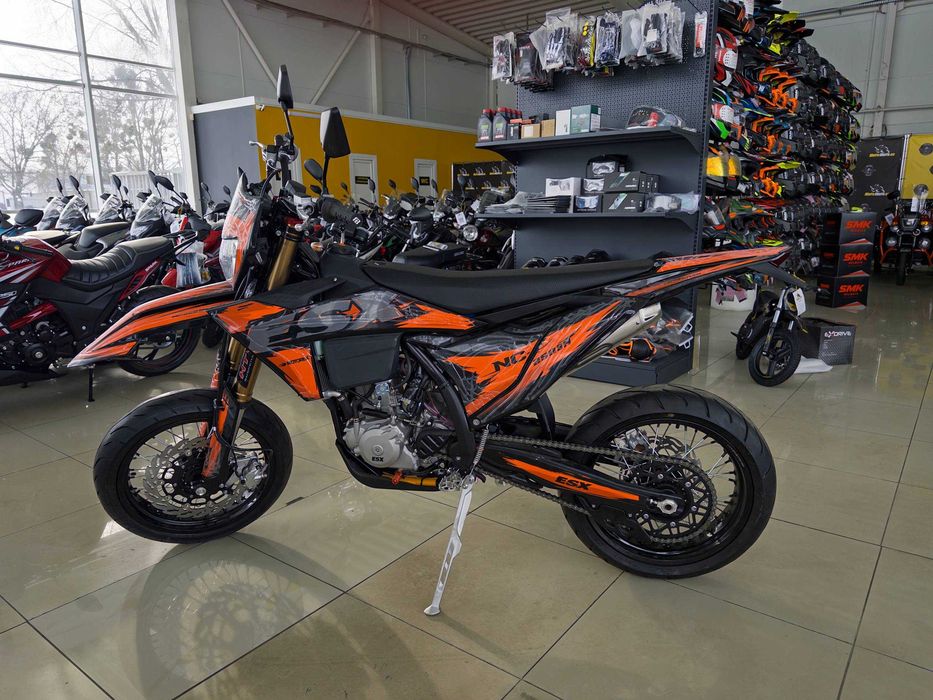 Мотоцикл ESX NC250 SM
