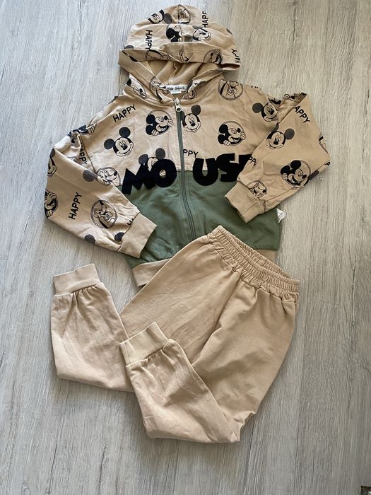 Komplet dres chłopięcy rozmiar 92 Mickey Mouse