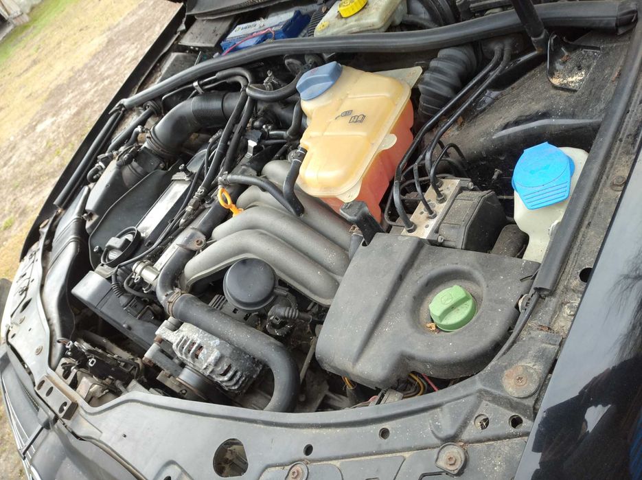 wiązka przepustnica osłona silnika wtrysk  cefka passat b5 fl 2.0 azm