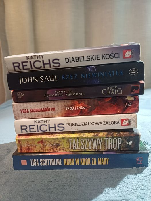 Box różnych kryminałów