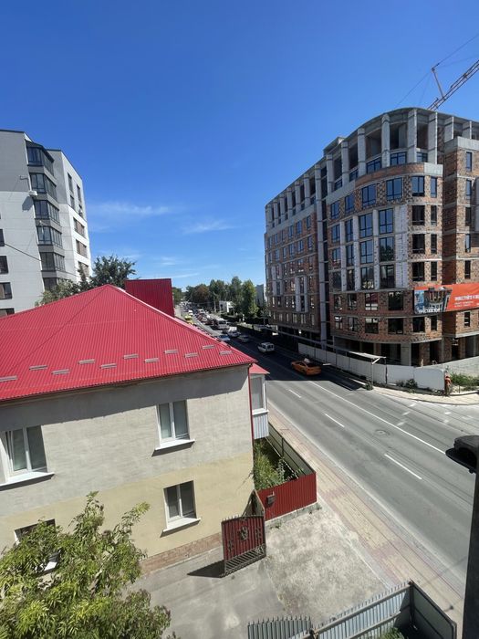 Продаж 2 кімнатної квартири на Збаразькій, біля центру