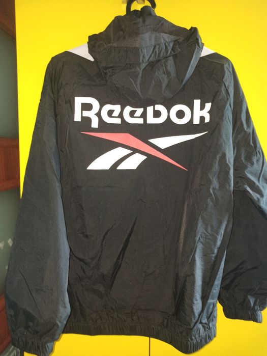 Kurtka wiatrówka Reebok nowa r.152 przeciwdeszczowa