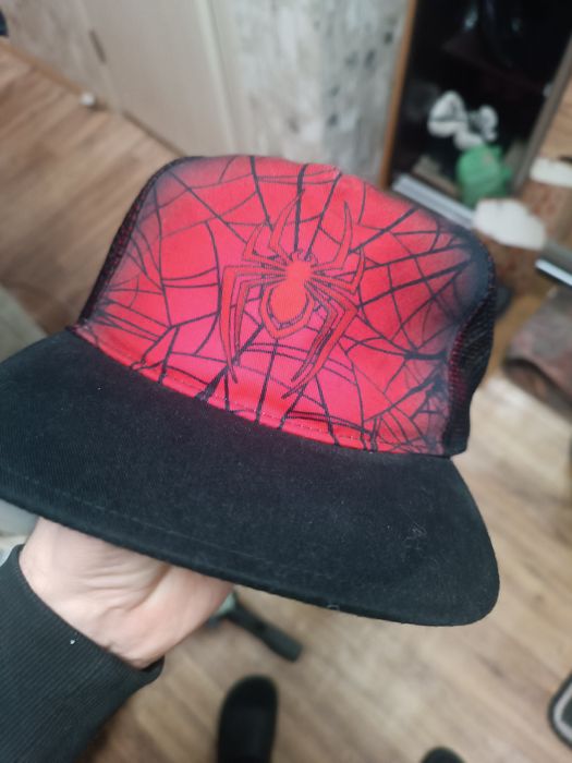 Продам кепку Spiderman
