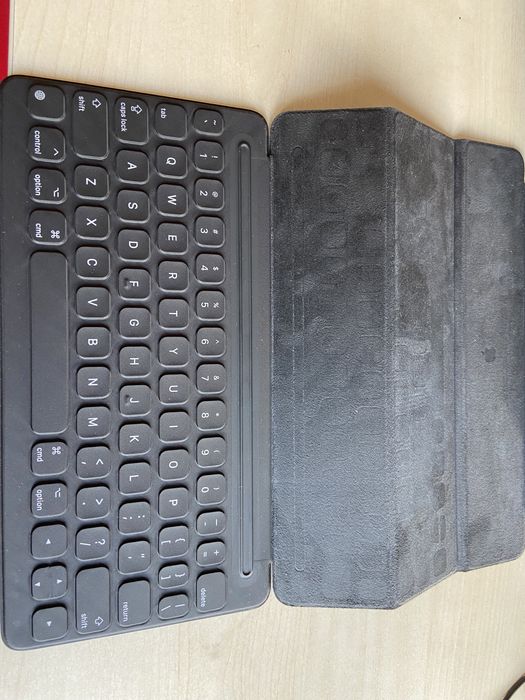 Клавіатура iPad Smart Keyboard A1829