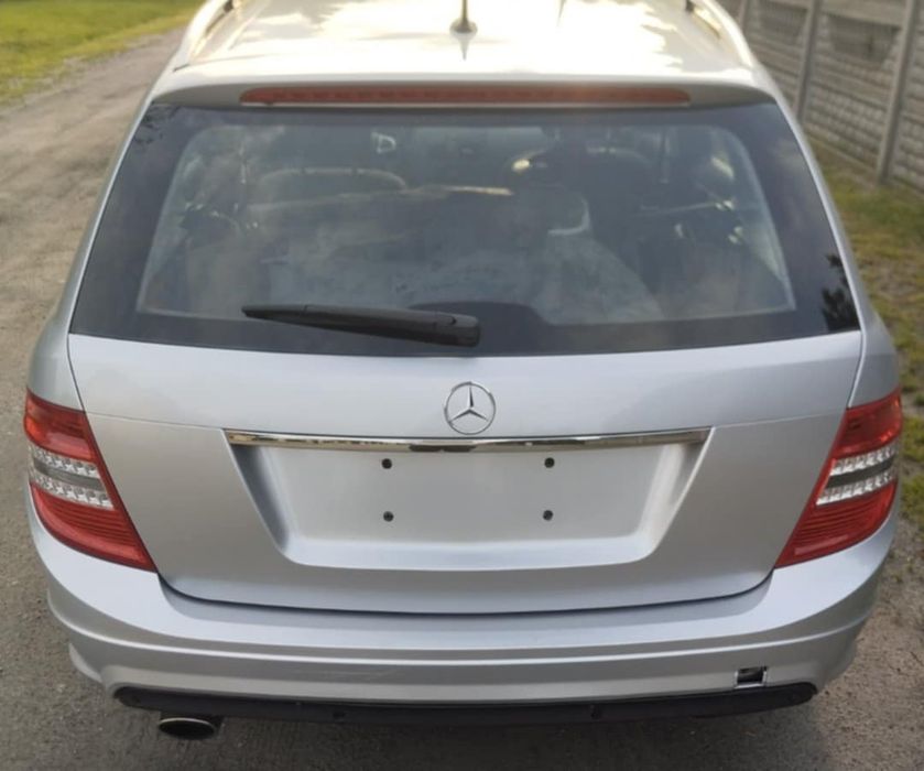 Mercedes C klasa W204 klapa tył kombi c775