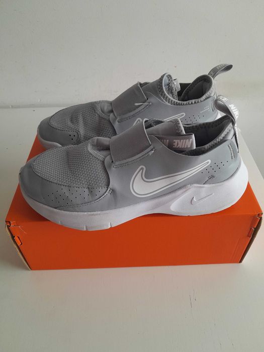Nike buty sportowe dla dzieci NIKE FLEX RUNNER 3 szary FN1294-001 r 38
