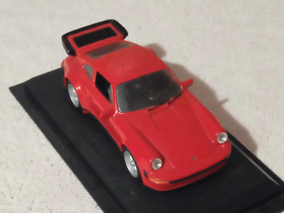 model Porsche 930