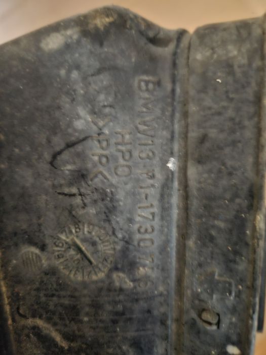 Dolot do puszki filtra BMW E36