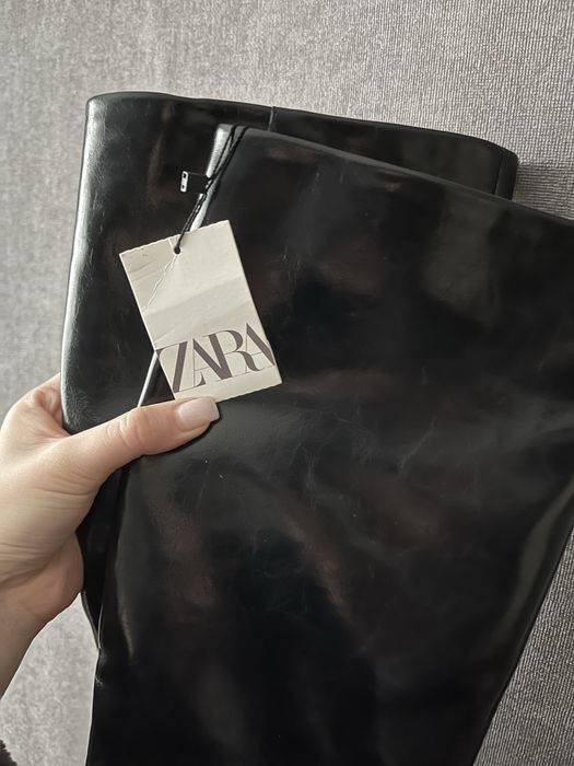 Продам новые сапожки демисезонные 39 размер Zara