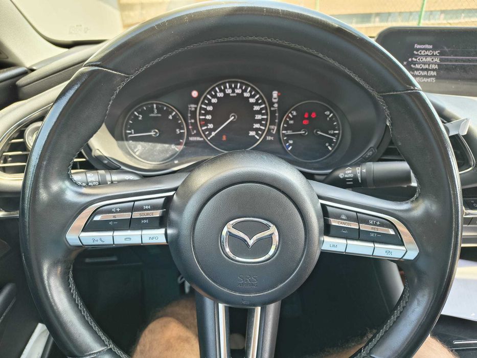 Mazda 3 2019 Sedan 1.8 Skyactiv-D Evolve para venda