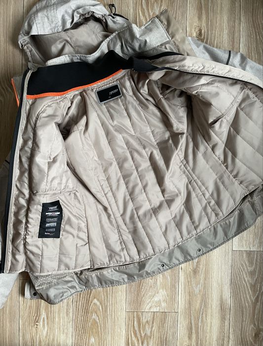 Vanucci Tifoso! Топова жіноча мотокуртка з капюшоном! Стан нової! 40р