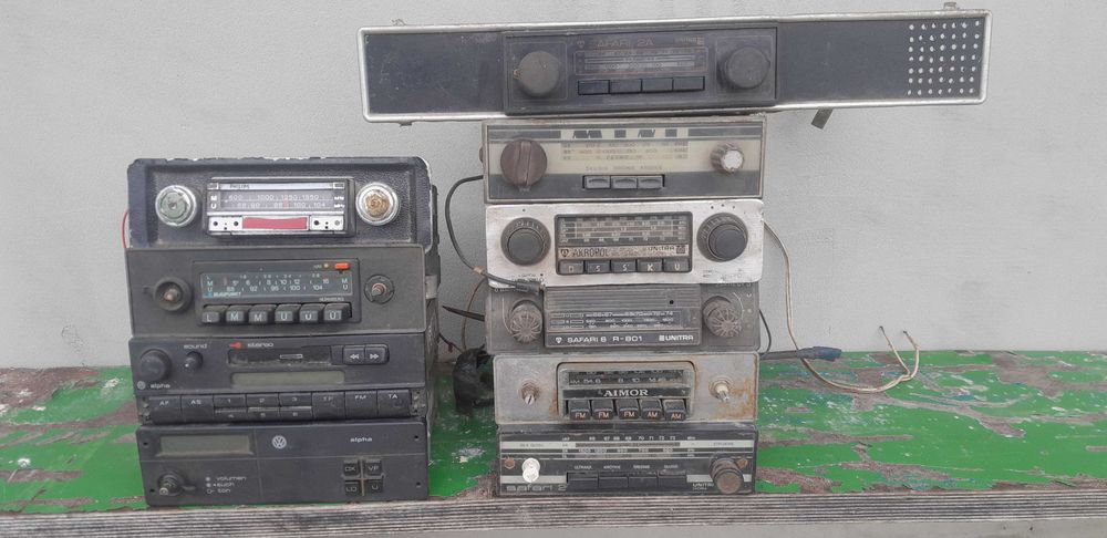 Radia samochodowe retro PRL