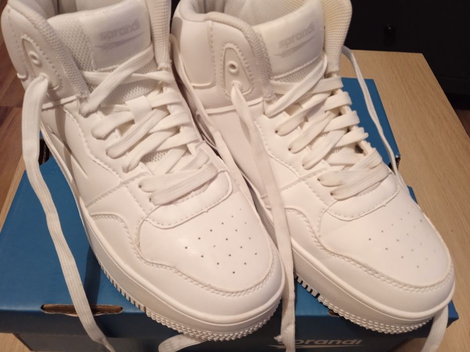 Sneakersy damskie Sprandi 37