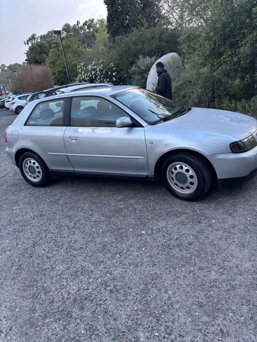 Carro audi A3, motor e cambio funcinando perfeto.