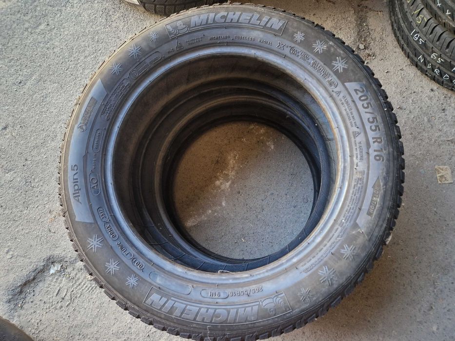 шини зима 205 55 R16 Michelin Alpin 5