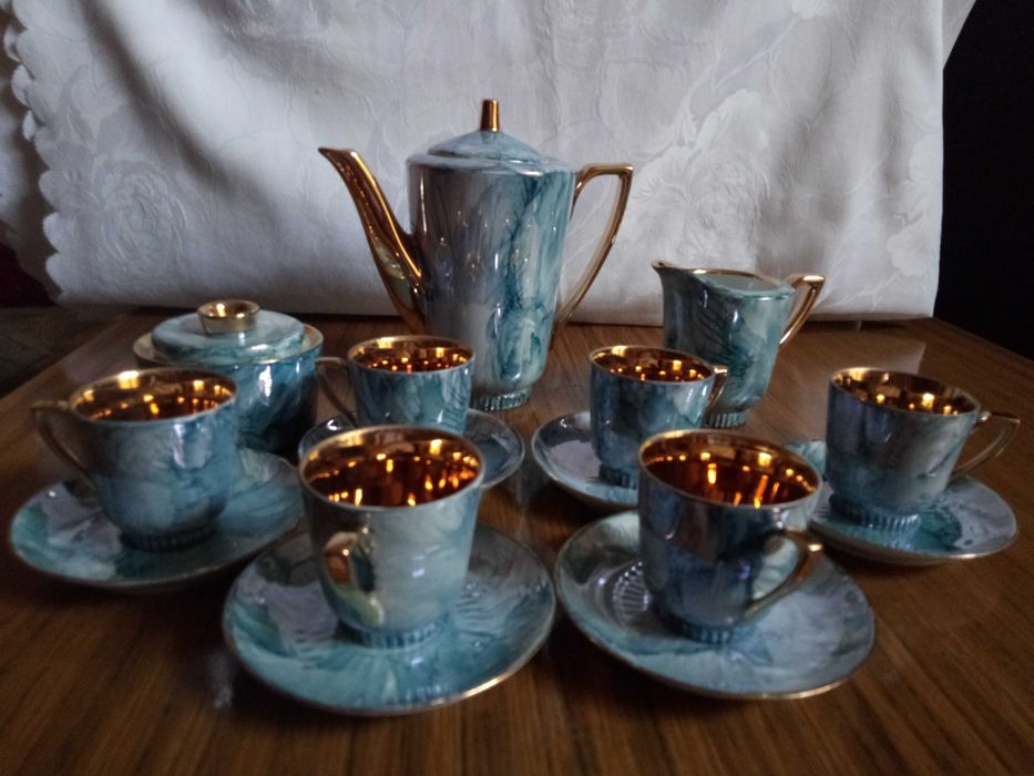 Кофейный фарфоровый сервиз