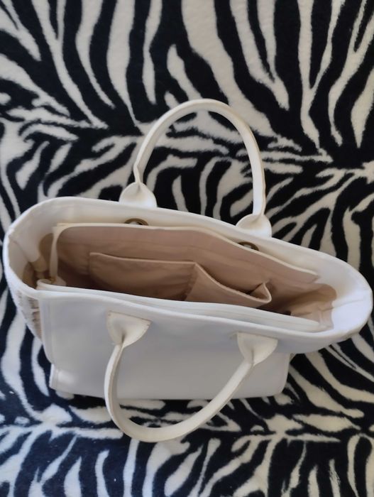 Jasna torebka do ręki