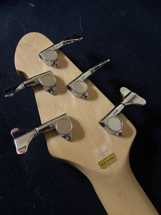 Бас гітара  Peavey Milestone V