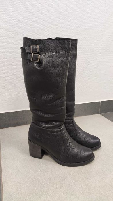 Жіночі шкіряні чоботи чорні. Розмір 38/Женские кожаные черные сапоги