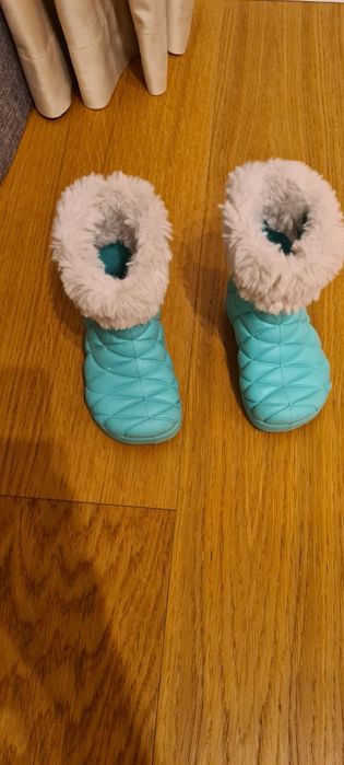 Kalosze ocieplane Crocs r. C6