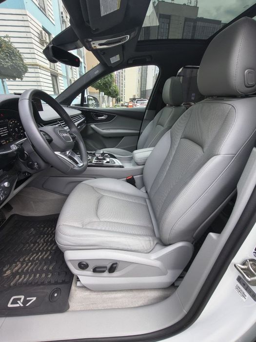 Audi Q7 2019 VIN WA1VAAF71KD034046 фото оголошення 15 з 24