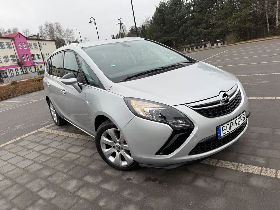 Opel Zafira 1.4 turbo Pierwszy właściciel sprowadzony zarejestrowany