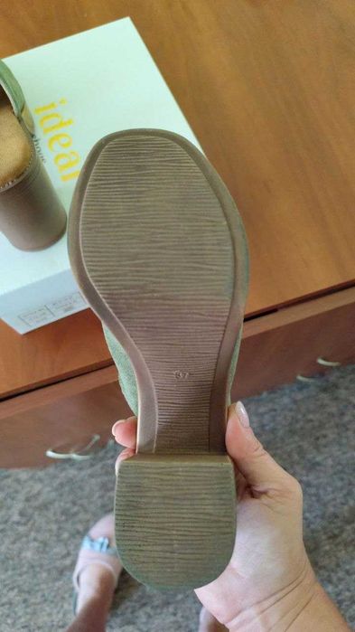 Стильные женские сабо 37 размер. Производство Польша.