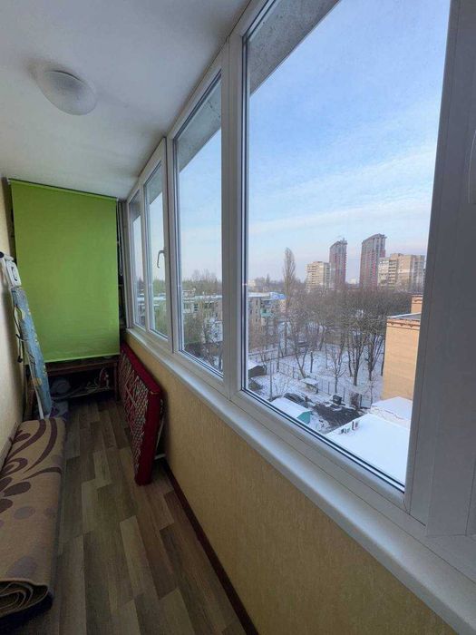 2-кімнатна з капітальним ремонтом +кладовка | Черемушки, пл. Толбухіна