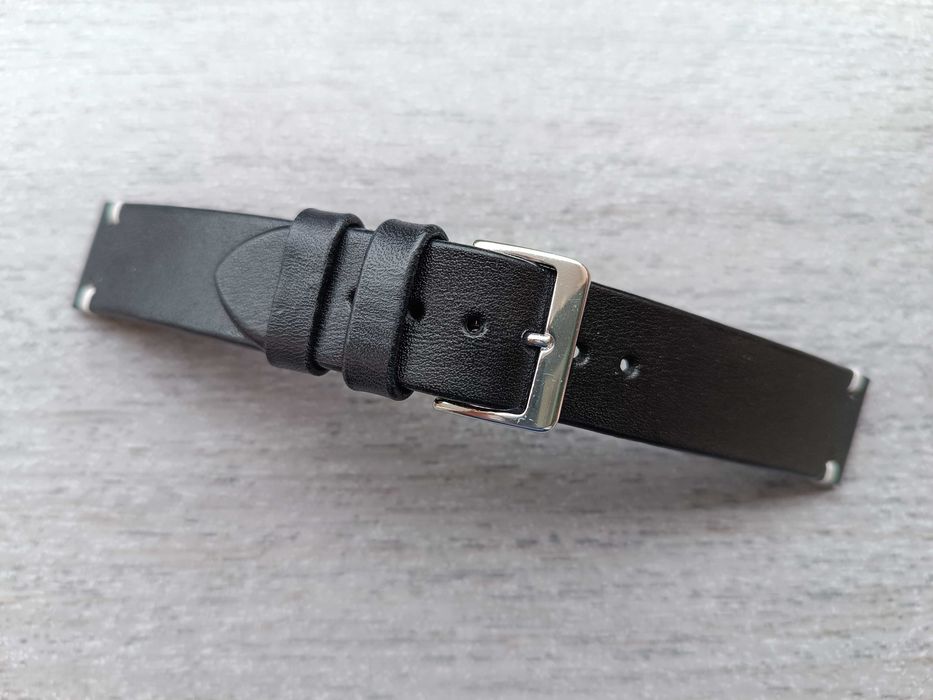 Czarny skórzany pasek zegarka 20 mm M białe nici