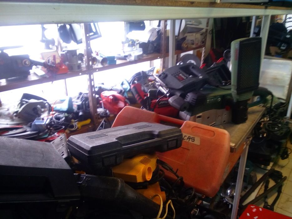 Vendo diversas ferramentas eléctricas e manuais 100% funcionais
