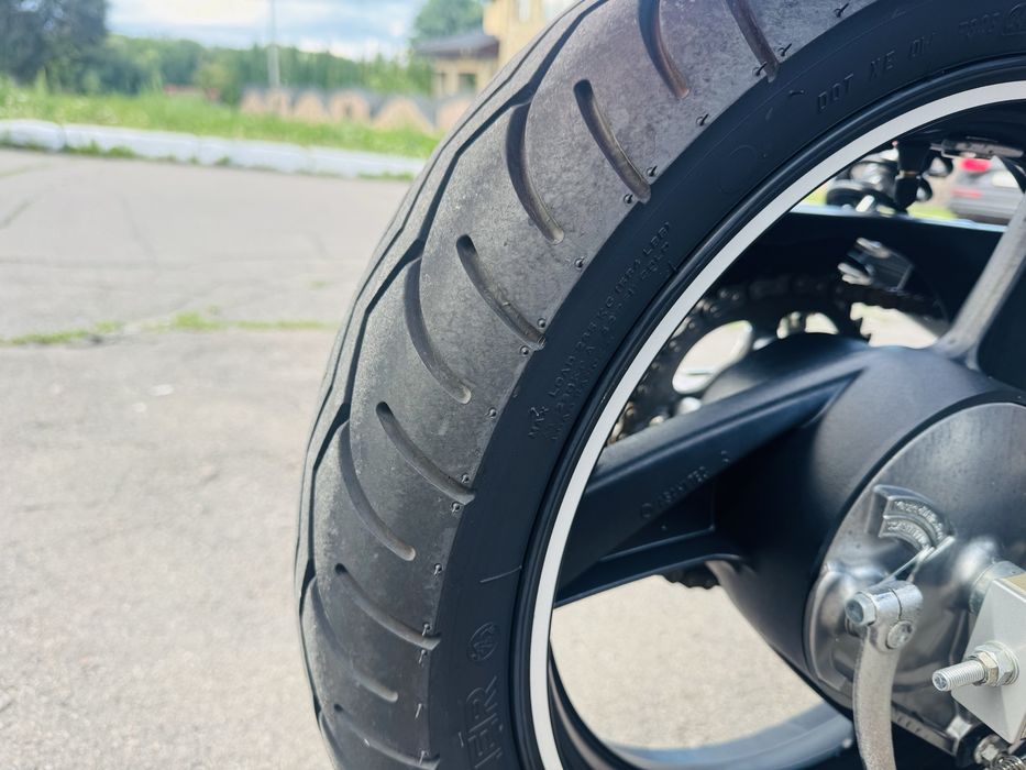 Продам свіжопривезений з Німечинни Кawasaki er-5 2005p