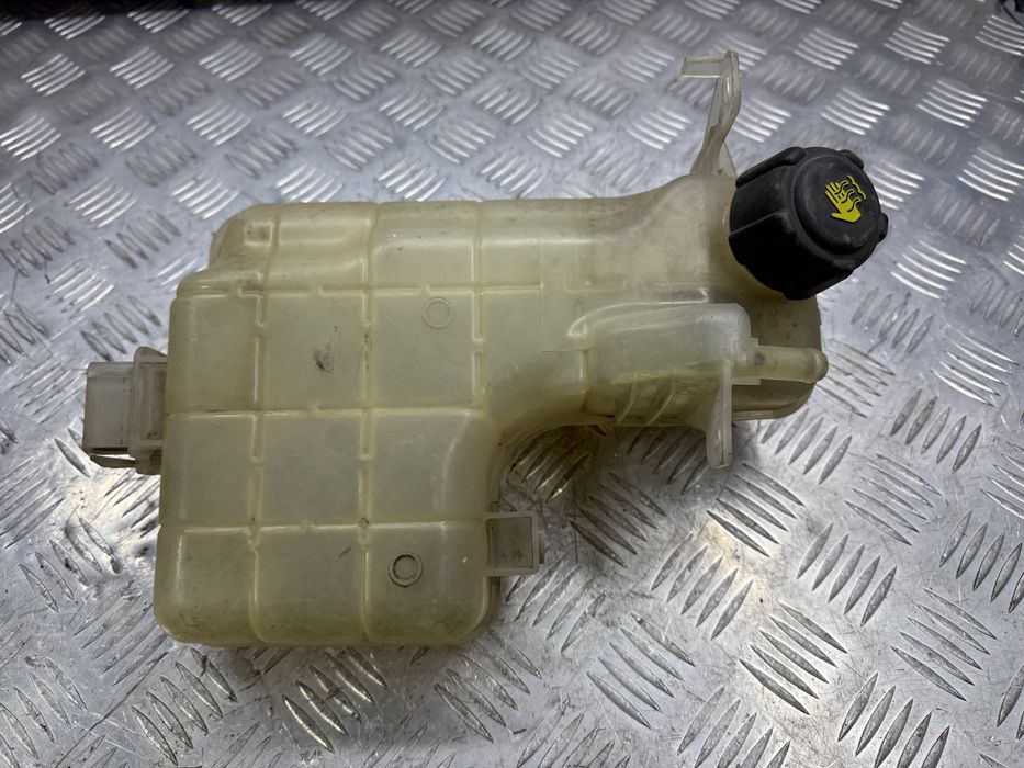 Бачок расширительный  Renault Espace 8200339746