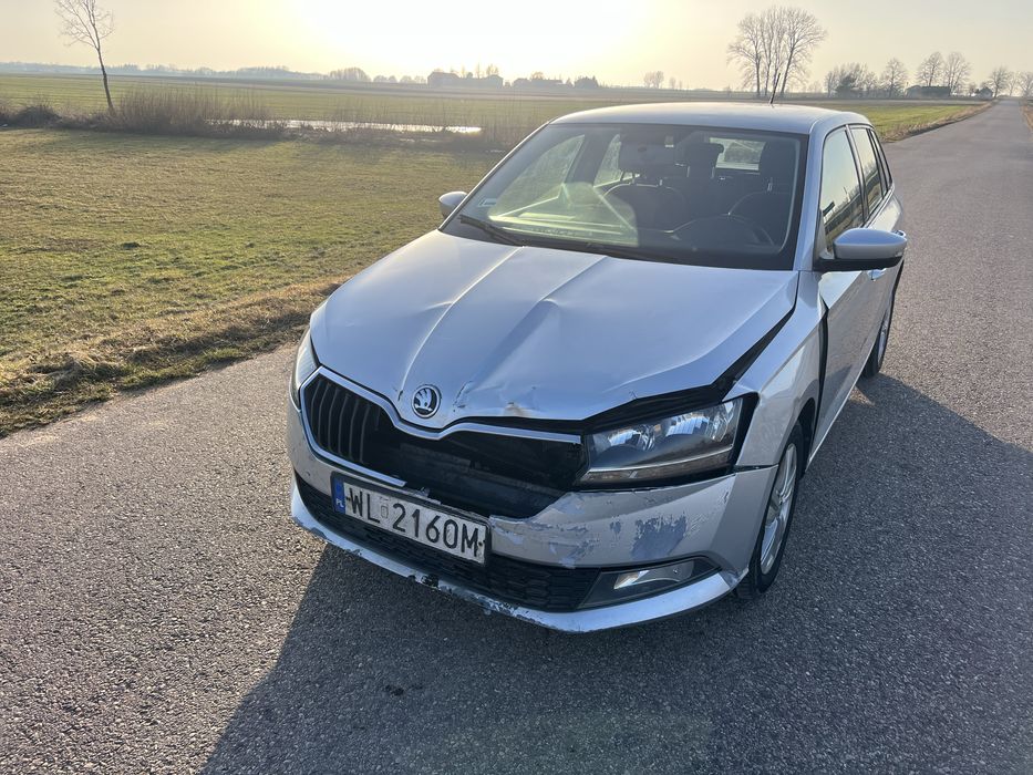Rezerwacja Skoda fabia 1.0 gaz Salon Polska