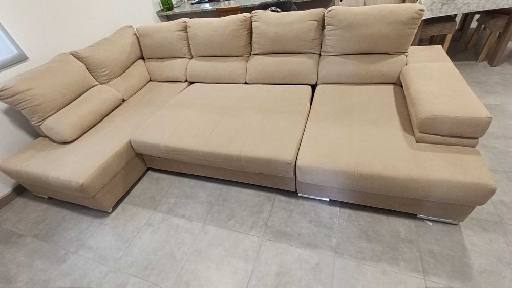 Sofá de canto-cama para sala espaçosa