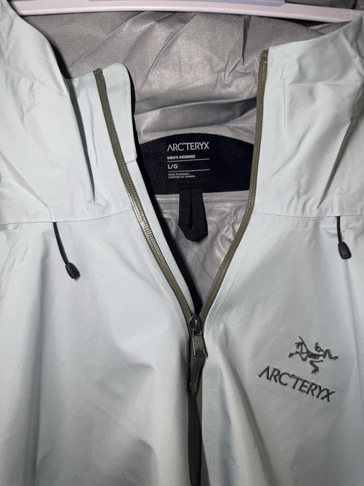 Arcteryx Beta LT biala