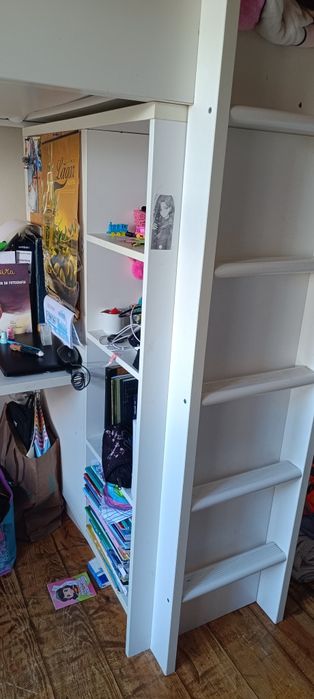 Cama com secretária IKEA