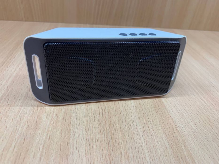 Навушники та колонки