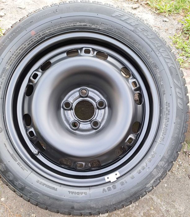 Komplet kół aluminiowych z oponami letnimi 195/55 R15 + dojazdówka