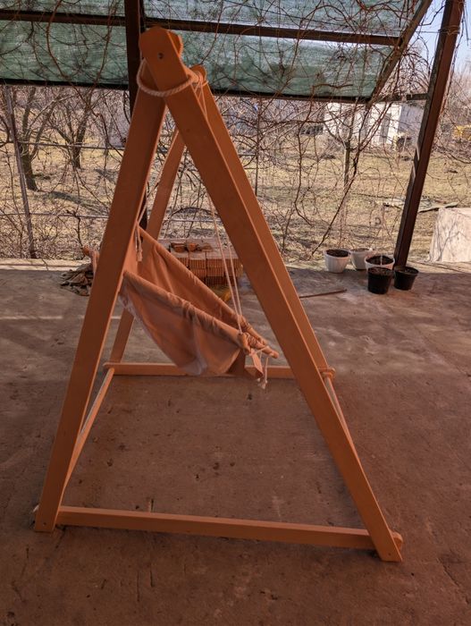 Гойдалка дитяча зі стійкою