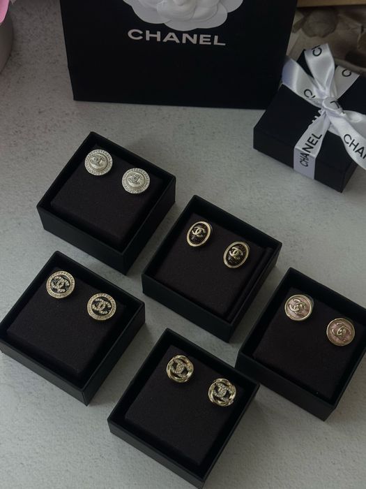 Сережки Chanel, шанель пусети з перлинами, сережки святкові