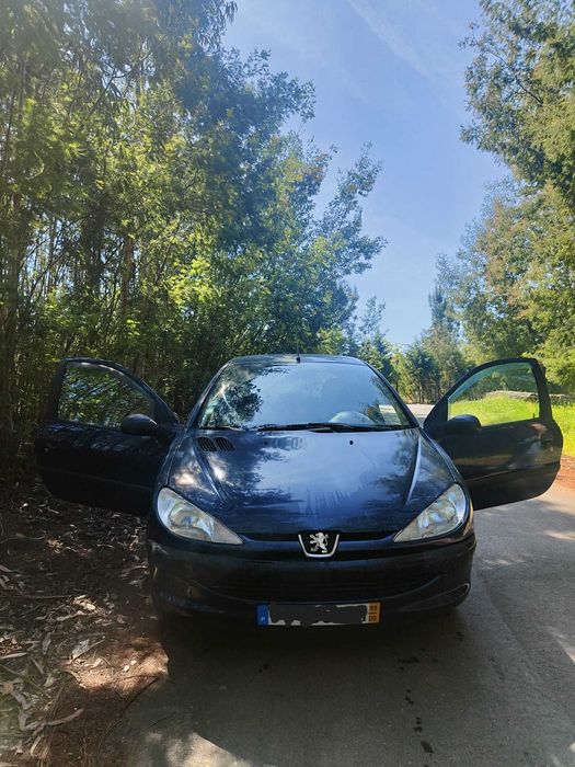 PEUGEOT 206 de 1999 (bem estimado)