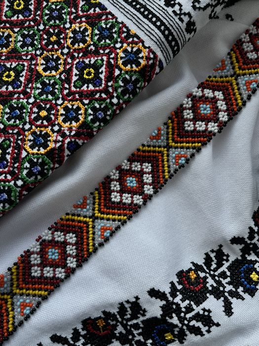 Святковий стрічковий гердан