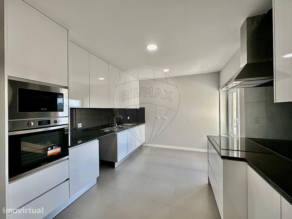 Apartamento T3 para venda — Torres Novas (Santa Maria, Salvador E Santiago), Santarém