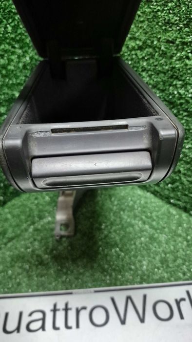 Apoio de Braço Original para Audi para A4 B5 8D 1994 a 2001 em EXCELENTE ESTADO C/TAMPA INTACTA