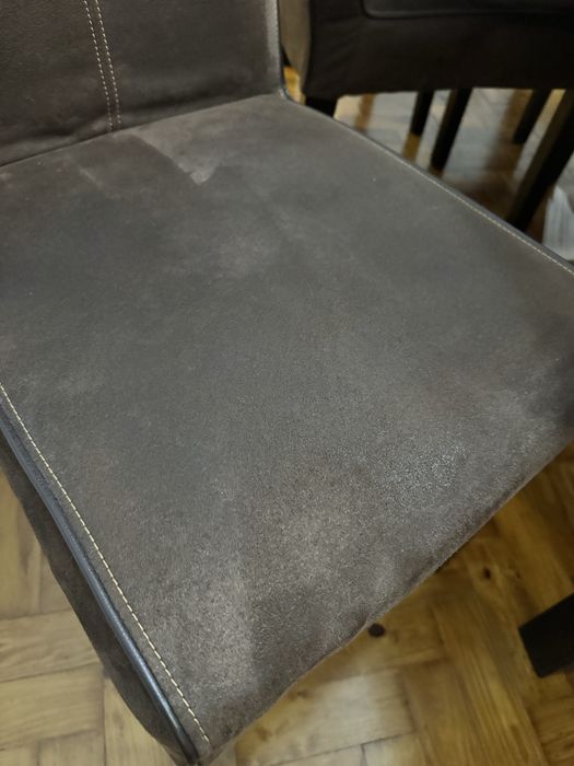 Mesa extensivel com 6 cadeiras (175/217/259)