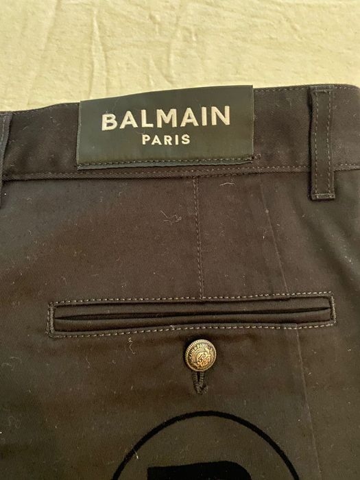 Calções pretos Balmain Paris