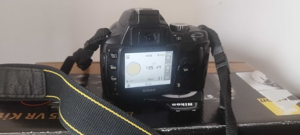 Nikon D60 corpo em bom estado na caixa com acessórios