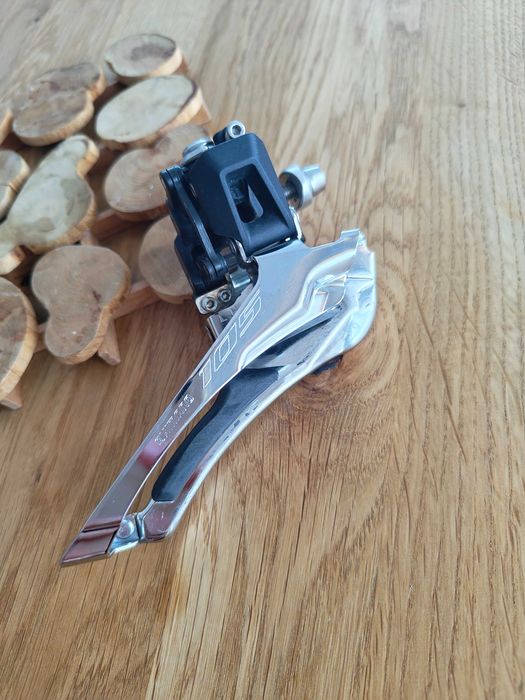 Przerzutka przednia Shimano FD-R7100 (przednia, 105)