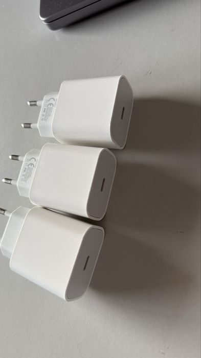 4 Carregadores USB-C + USB