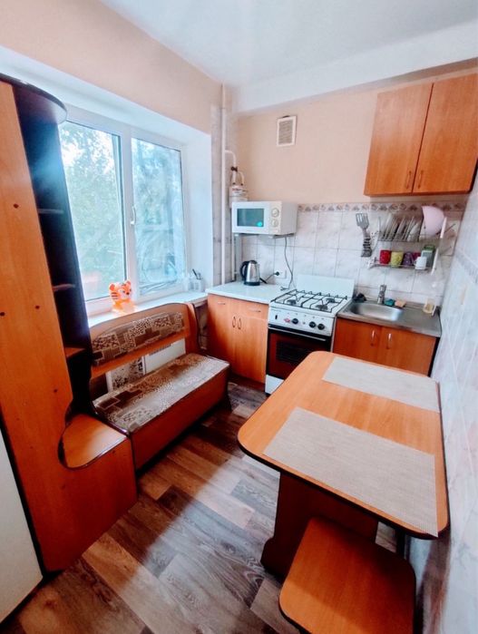 Сдам кв.с Автан.отоплением на 3 эт в центре города  на долг. аренду